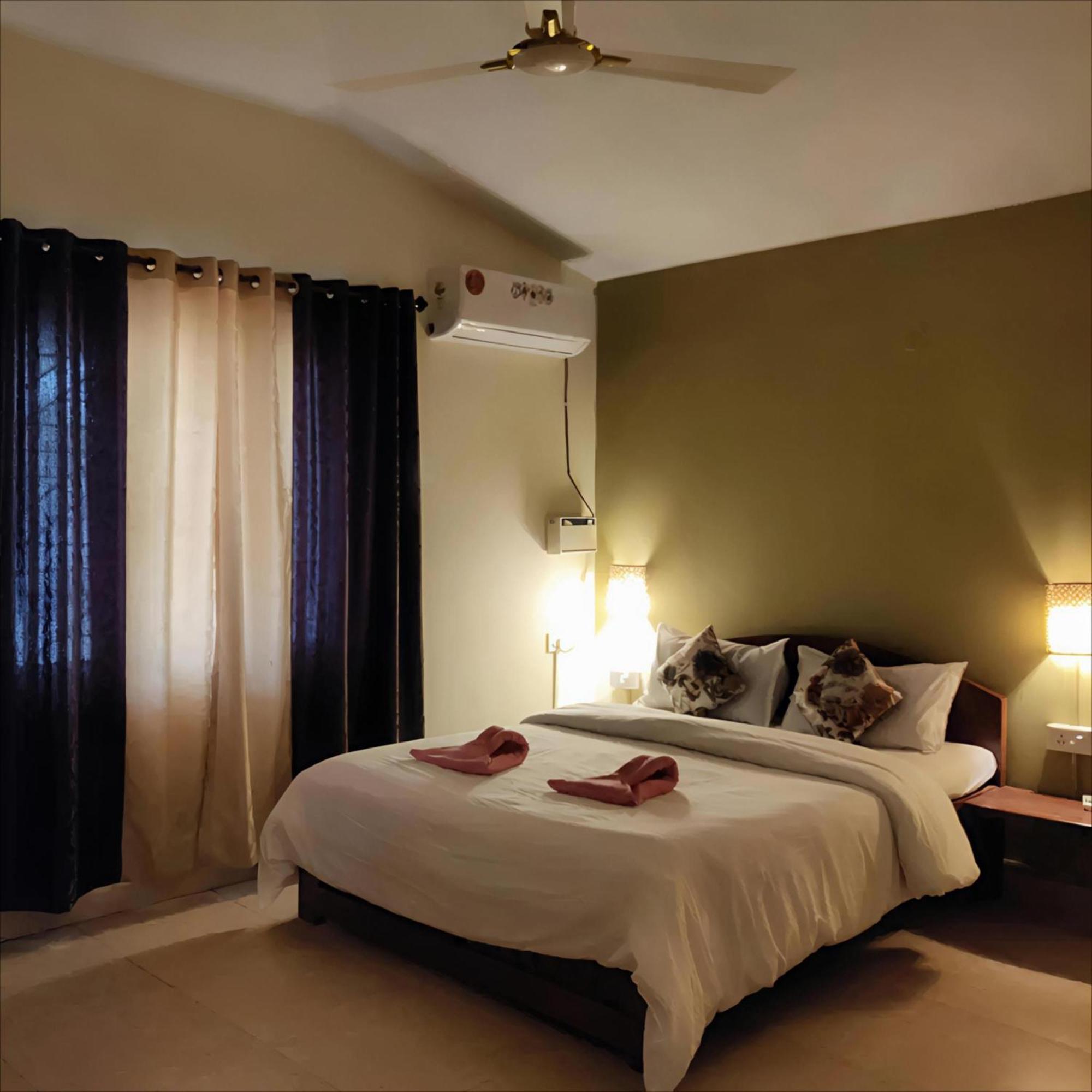 Ocean Walk Apartments 2Bhk กาลังกูติ ภายนอก รูปภาพ