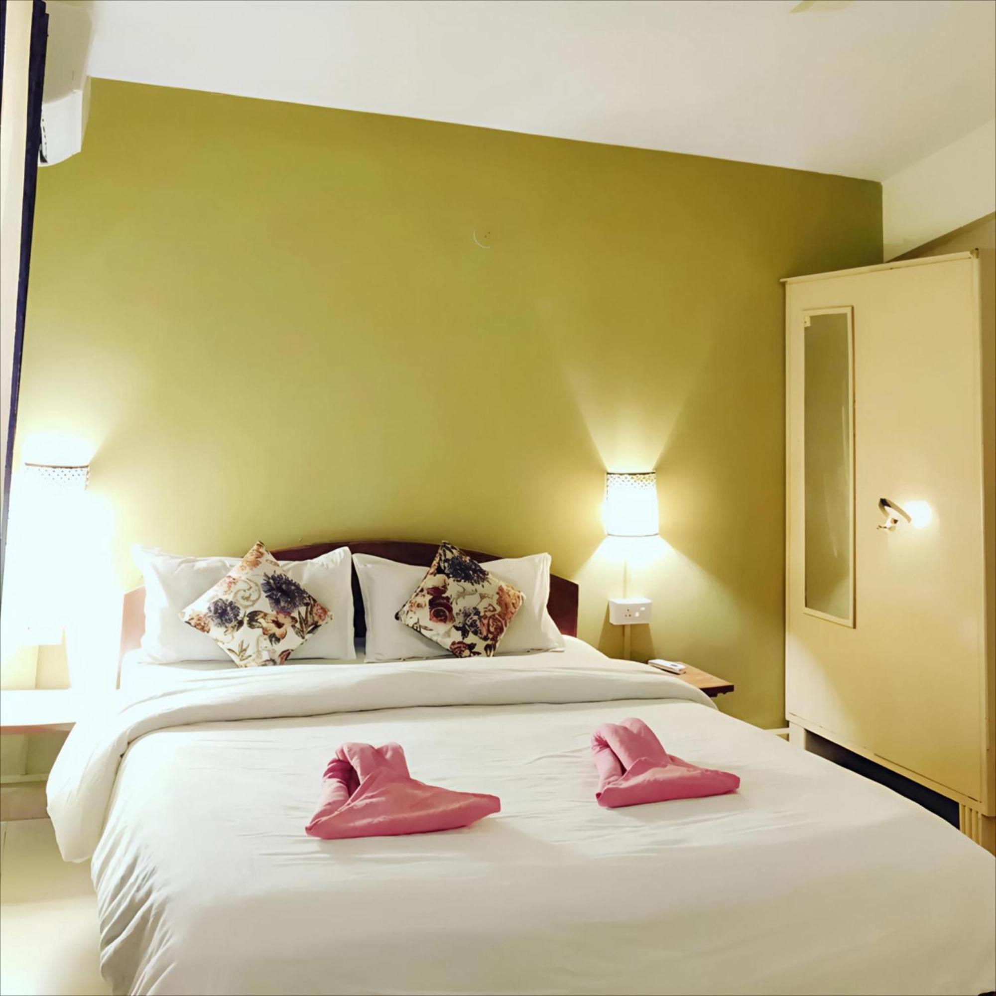 Ocean Walk Apartments 2Bhk กาลังกูติ ภายนอก รูปภาพ
